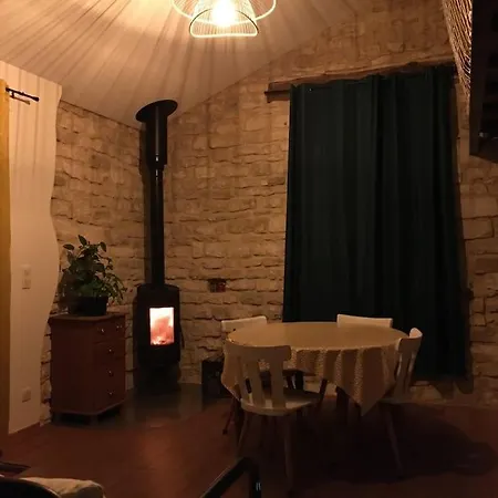 Petit Cosy Au Bord Du Ruisseau